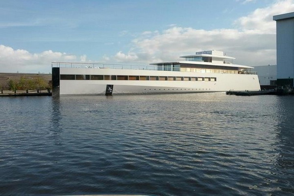 yacht of Steve Jobs