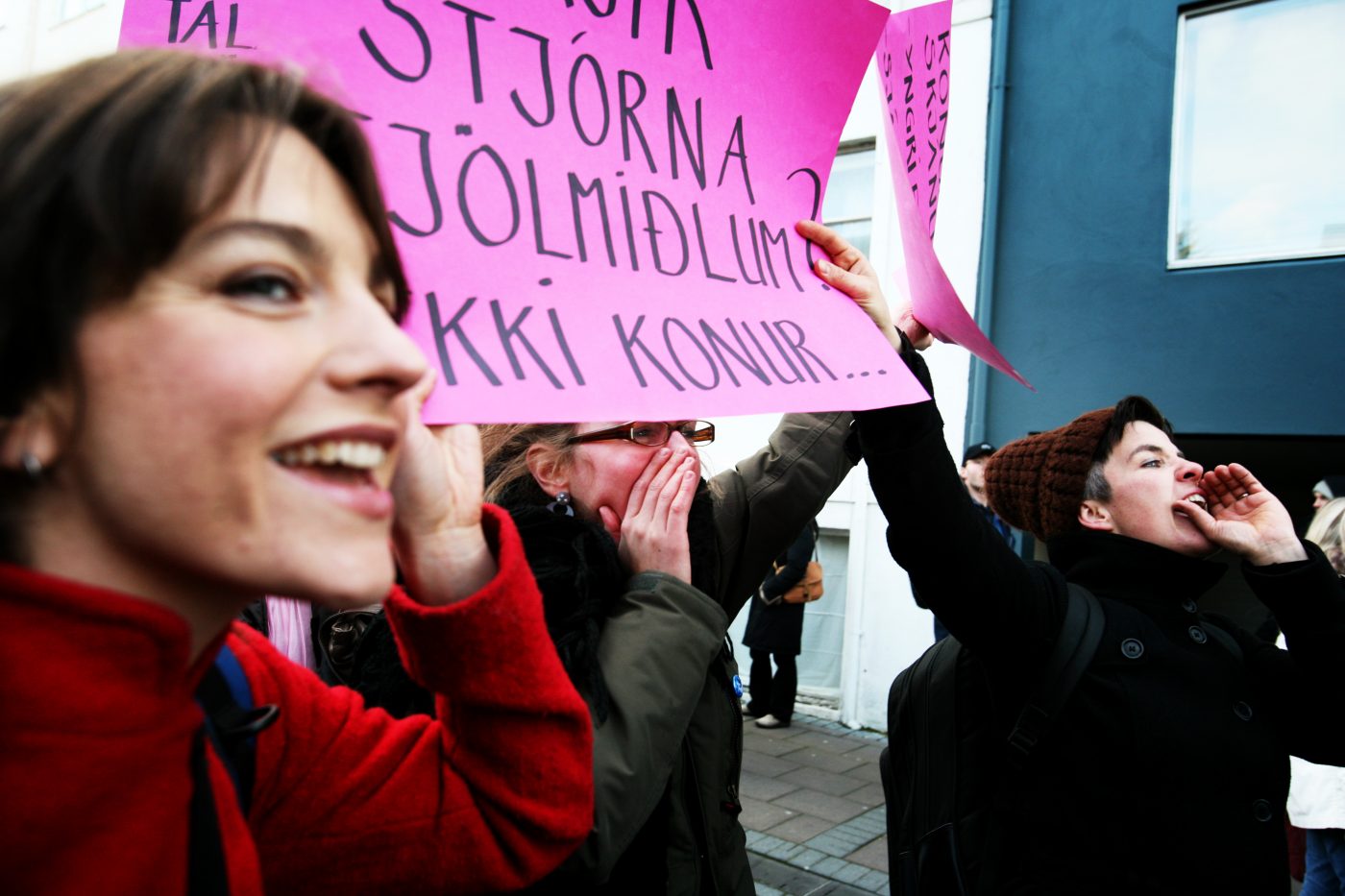 Female demonstration in central Reykjavik. 2005-10-24. Foto: Magnus Frderberg/norden.org