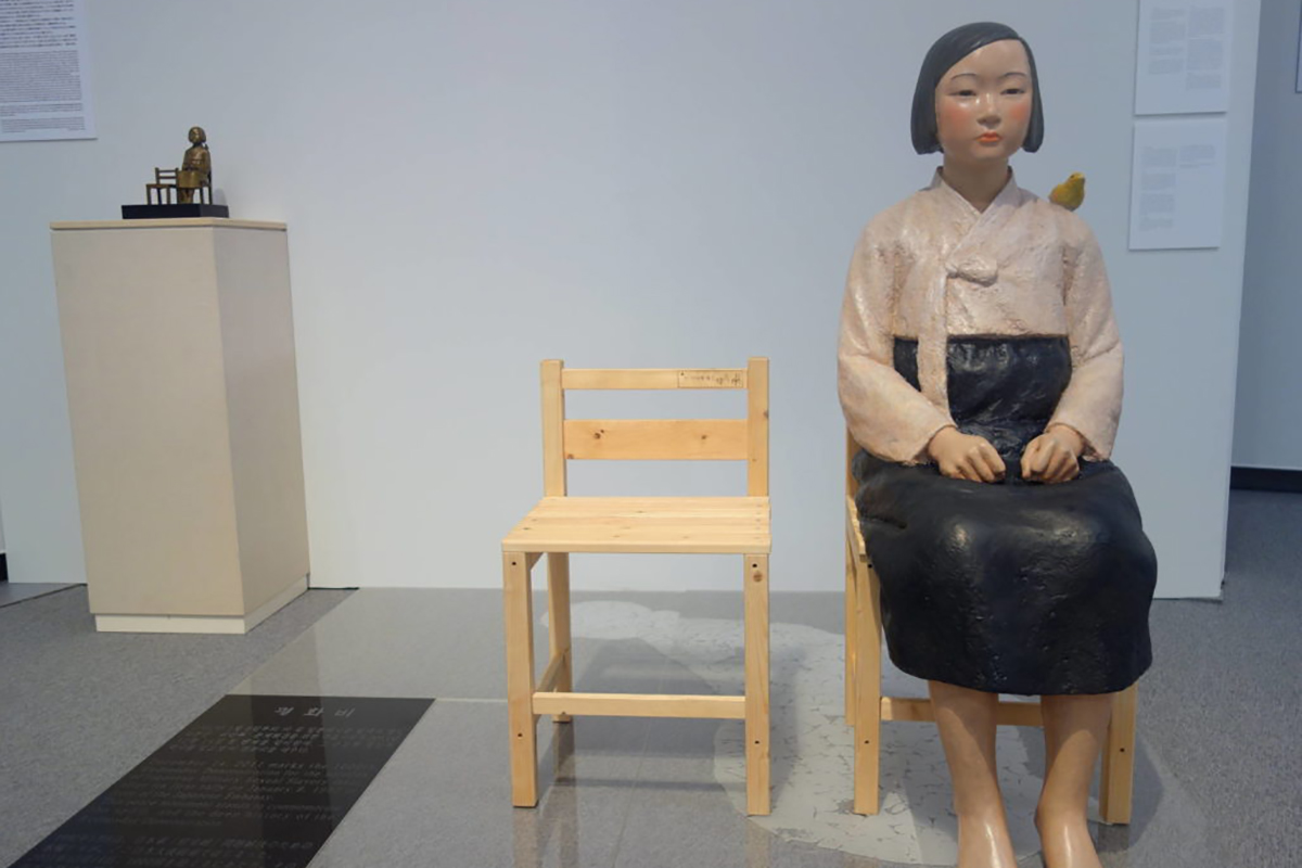 Statue of a Girl of Peace, 2011 โดย Kim Seo-kyung and Kim Eun-sung